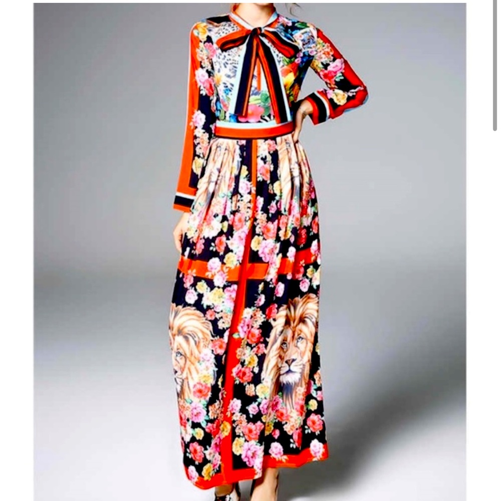 Wenoui Language Dress Maxi Lion Back Maxi Size Small
